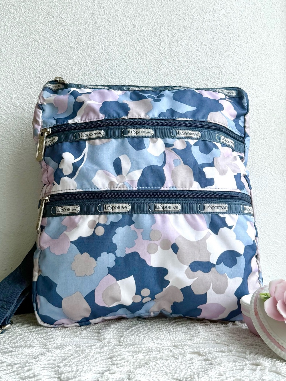 LeSportsac y2K Pastel Floral Nylon Crossbody Bag Travel Purse Spring 2012